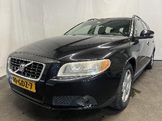 Schadeauto Volvo V-70 V70 (BW) Combi 2.4 D 20V (D5244T19) [120kW]  (04-2007/12-2010) 2008/6