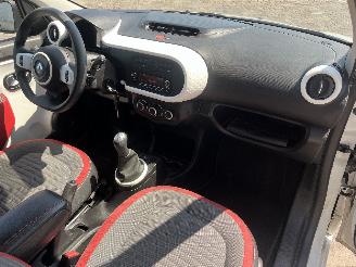 Renault Twingo Twingo III (AH) Hatchback 5-drs 1.0 SCe 70 12V (H4D-400(H4D-A4)) [52kW=
]  (09-2014/04-2019) picture 10