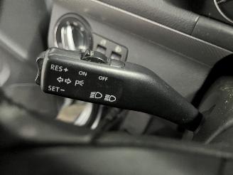Volkswagen Touran Touran (1T1/T2) MPV 1.9 TDI 100 (AVQ) [74kW]  (02-2003/05-2004) picture 18