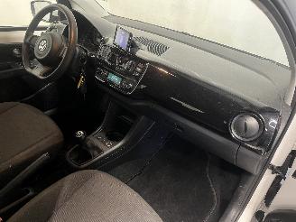 Volkswagen Up! Up! (121) Hatchback 1.0 12V 60 (CHYE) [44kW]  (08-2011/08-2020) picture 12