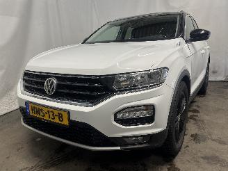 Damaged car Volkswagen T-Roc T-Roc I SUV 1.0 TSI 12V BlueMotion (DKRF) [85kW]  (07-2017/11-2020) 2019/6
