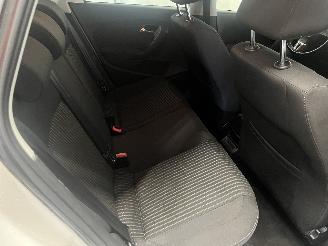 Volkswagen Polo Polo V (6R) Hatchback 1.2 TSI (CBZB) [77kW]  (11-2009/05-2022) picture 14