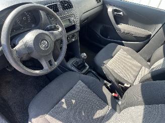 Volkswagen Polo Polo V (6R) Hatchback 1.2 12V BlueMotion Technology (CGPA(Euro 5)) [51=
kW]  (06-2009/05-2014) picture 11