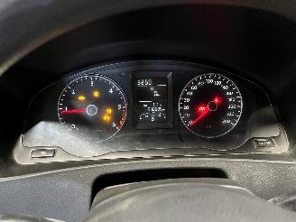 Volkswagen Transporter Transporter T5 Van 2.0 TDI DRF (CAAB(Euro 5)) [75kW]  (09-2009/08-2015=
) picture 14