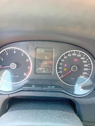 Volkswagen Polo Polo V (6R) Hatchback 1.2 12V BlueMotion Technology (CGPA(Euro 5)) [51=
kW]  (06-2009/05-2014) picture 2