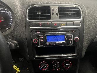 Volkswagen Polo Polo V (6R) Hatchback 1.2 12V BlueMotion Technology (CGPA(Euro 5)) [51=
kW]  (06-2009/05-2014) picture 16