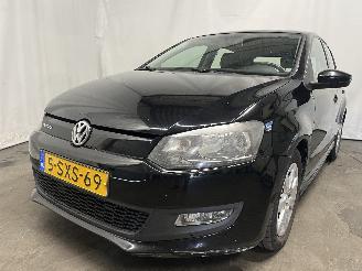 Voiture accidenté Volkswagen Polo Polo V (6R) Hatchback 1.2 TDI 12V BlueMotion (CFWA(Euro 5)) [55kW]  (1=
0-2009/05-2014) 2013/12