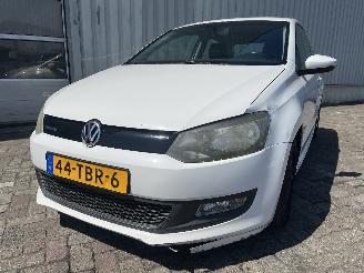 Voiture accidenté Volkswagen Polo Polo V (6R) Hatchback 1.2 TDI 12V BlueMotion (CFWA(Euro 5)) [55kW]  (1=
0-2009/05-2014) 2012/1
