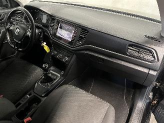 Volkswagen T-Roc T-Roc I SUV 1.0 TSI 12V BlueMotion (DUSA) [85kW]  (07-2017/...) picture 11