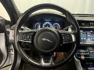 Jaguar XF XF Sportbrake Combi 2.0 P300 Turbo 16V AWD (PT204(AJ20P4)) [221kW]  (0=
8-2018/...) picture 25