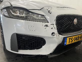 Jaguar XF XF Sportbrake Combi 2.0 P300 Turbo 16V AWD (PT204(AJ20P4)) [221kW]  (0=
8-2018/...) picture 8