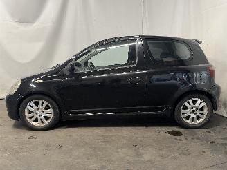 Toyota Yaris Yaris (P1) Hatchback 1.5 T Sport 16V VVT-i (1NZFE) [78kW]  (04-2001/09=
-2005) picture 4