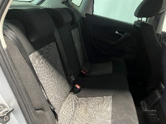 Volkswagen Polo Polo V (6R) Hatchback 1.2 TDI 12V BlueMotion (CFWA(Euro 5)) [55kW]  (1=
0-2009/05-2014) picture 16