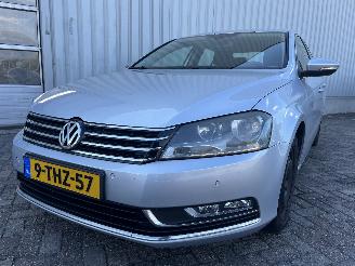 Avarii autoturisme Volkswagen Passat Passat (362) Sedan 1.6 TDI 16V Bluemotion (CAYC(Euro 5)) [77kW]  (08-2=
010/12-2014) 2013/1