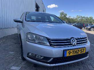 Volkswagen Passat Passat (362) Sedan 1.6 TDI 16V Bluemotion (CAYC(Euro 5)) [77kW]  (08-2=
010/12-2014) picture 5