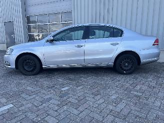 Volkswagen Passat Passat (362) Sedan 1.6 TDI 16V Bluemotion (CAYC(Euro 5)) [77kW]  (08-2=
010/12-2014) picture 4