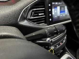 Peugeot 308 308 SW (L4/L9/LC/LJ/LR) Combi 5-drs 1.6 BlueHDi 120 (DV6FC(BHZ)) [88kW=
]  (03-2014/12-2021) picture 19