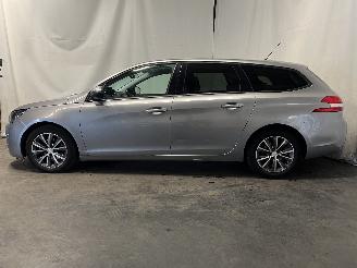 Peugeot 308 308 SW (L4/L9/LC/LJ/LR) Combi 5-drs 1.6 BlueHDi 120 (DV6FC(BHZ)) [88kW=
]  (03-2014/12-2021) picture 4