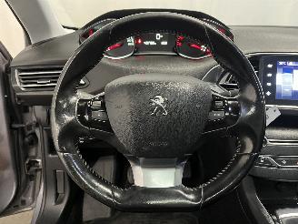 Peugeot 308 308 SW (L4/L9/LC/LJ/LR) Combi 5-drs 1.6 BlueHDi 120 (DV6FC(BHZ)) [88kW=
]  (03-2014/12-2021) picture 16