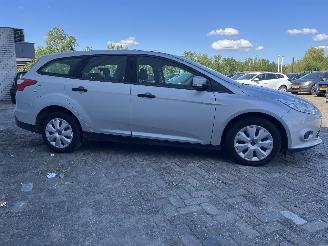 Ford Focus Focus 3 Wagon Combi 1.0 Ti-VCT EcoBoost 12V 100 (M2DA(Euro 5)) [74kW] =
 (02-2012/05-2018) picture 7