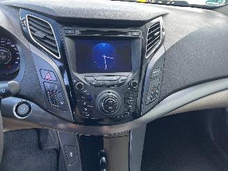Hyundai I-40 i40 (VFA) Sedan 1.6 GDI 16V (G4FD(Euro 4)) [99kW]  (03-2012/05-2019) picture 18