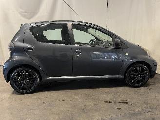 Toyota Aygo Aygo (B10) Hatchback 1.0 12V VVT-i (1KR-FE) [50kW]  (07-2005/05-2014) picture 6