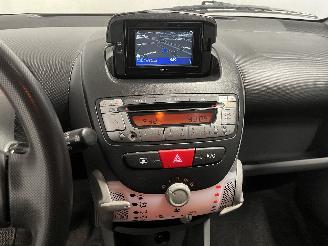 Toyota Aygo Aygo (B10) Hatchback 1.0 12V VVT-i (1KR-FE) [50kW]  (07-2005/05-2014) picture 13