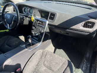 Volvo V-60 V60 I (FW/GW) Combi 1.6 T3 16V (B4164T3(Euro 5)) [110kW]  (09-2010/12-=
2015) picture 16
