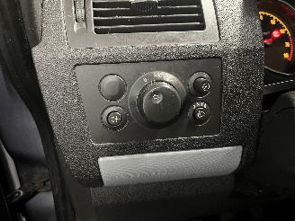 Opel Zafira Zafira (M75) MPV 1.6 16V (Z16XEP(Euro 4)) [77kW]  (07-2005/09-2012) picture 21