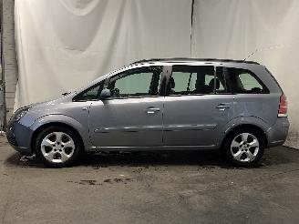 Opel Zafira Zafira (M75) MPV 1.6 16V (Z16XEP(Euro 4)) [77kW]  (07-2005/09-2012) picture 4