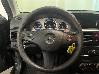 Mercedes  GLK (204.7/9) SUV 2.2 200 CDI 16V BlueEfficiency (OM651.916) [105kW]  =
(07-2010/06-2015) picture 19