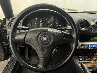 Mazda MX-5 MX-5 (NB18/35/8C) Cabrio 1.6i 16V (B6MC(Euro 2)) [81kW]  (05-1998/10-2=
005) picture 15