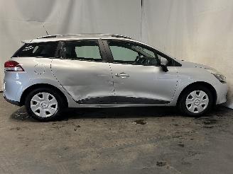Renault Clio Clio IV Estate/Grandtour (7R) Combi 5-drs 1.5 Energy dCi 90 FAP (K9K-6=
29) [66kW]  (11-2012/08-2021) picture 7