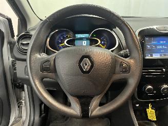 Renault Clio Clio IV Estate/Grandtour (7R) Combi 5-drs 1.5 Energy dCi 90 FAP (K9K-6=
29) [66kW]  (11-2012/08-2021) picture 14