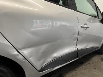 Renault Clio Clio IV Estate/Grandtour (7R) Combi 5-drs 1.5 Energy dCi 90 FAP (K9K-6=
29) [66kW]  (11-2012/08-2021) picture 10