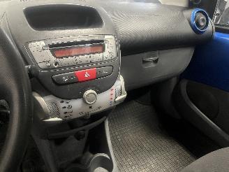 Toyota Aygo Aygo (B10) Hatchback 1.0 12V VVT-i (1KR-FE) [50kW]  (07-2005/05-2014) picture 19