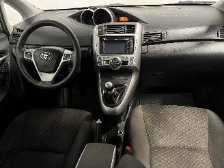 Toyota Verso Verso MPV 2.0 16V D-4D-F (1AD-FTV(Euro 4)) [93kW]  (04-2009/08-2018) picture 18