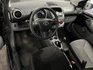 Toyota Aygo Aygo (B10) Hatchback 1.0 12V VVT-i (1KR-FE) [50kW]  (07-2005/05-2014) picture 22