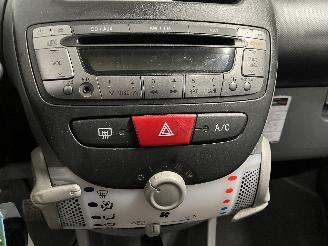 Toyota Aygo Aygo (B10) Hatchback 1.0 12V VVT-i (1KR-FE) [50kW]  (07-2005/05-2014) picture 27