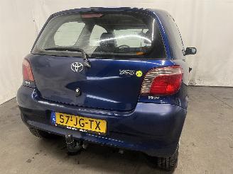 Toyota Yaris Yaris (P1) Hatchback 1.3 16V VVT-i (2NZFE) [63kW]  (08-1999/11-2005) picture 5
