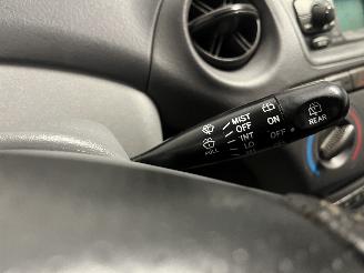 Toyota Yaris Yaris (P1) Hatchback 1.3 16V VVT-i (2SZFE) [63kW]  (08-1999/11-2005) picture 17