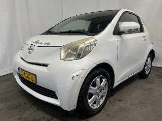 Toyota iQ iQ Hatchback 3-drs 1.0 12V VVT-i (1KR-FE) [50kW]  (01-2009/12-2015) picture 2