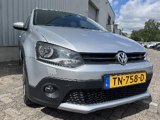 Volkswagen Polo Polo V (6R) Hatchback 1.6 TDI 16V 105 (CAYC(Euro 5)) [77kW]  (06-2009/=
08-2015) picture 6