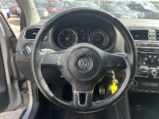 Volkswagen Polo Polo V (6R) Hatchback 1.6 TDI 16V 105 (CAYC(Euro 5)) [77kW]  (06-2009/=
08-2015) picture 17