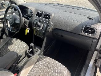 Volkswagen Polo Polo V (6R) Hatchback 1.6 TDI 16V 105 (CAYC(Euro 5)) [77kW]  (06-2009/=
08-2015) picture 14