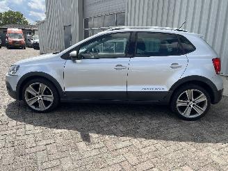 Volkswagen Polo Polo V (6R) Hatchback 1.6 TDI 16V 105 (CAYC(Euro 5)) [77kW]  (06-2009/=
08-2015) picture 4