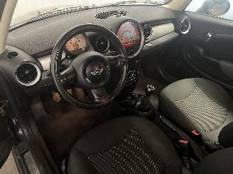 Mini Mini Mini (R56) Hatchback 1.6 16V One (N16-B16A) [72kW]  (03-2010/11-2013) picture 12