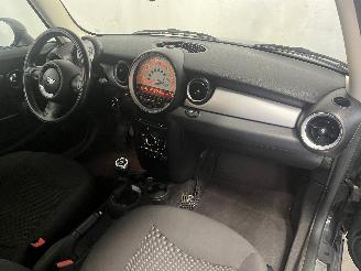Mini Mini Mini (R56) Hatchback 1.6 16V One (N16-B16A) [72kW]  (03-2010/11-2013) picture 10