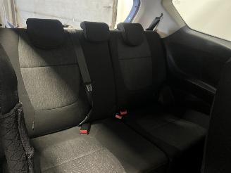 Kia Picanto Picanto (TA) Hatchback 1.0 12V (G3LA) [51kW]  (05-2011/06-2017) picture 17