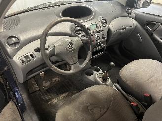 Toyota Yaris Yaris (P1) Hatchback 1.3 16V VVT-i (2NZFE) [63kW]  (08-1999/11-2005) picture 18